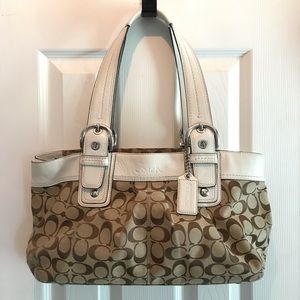 Coach Signature Shoulder Bag